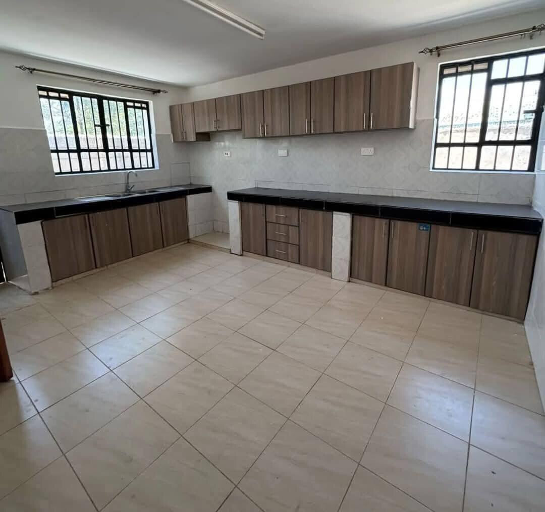 4BR All-Ensuite Townhouse with DSQ & Borehole - Kitengela