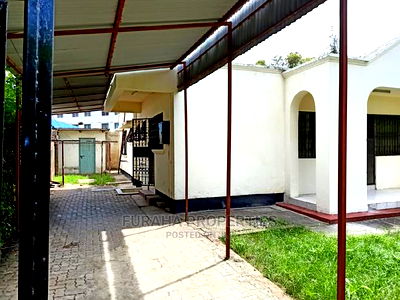 3bdrm Bungalow in Bamburi for Sale - Image 3