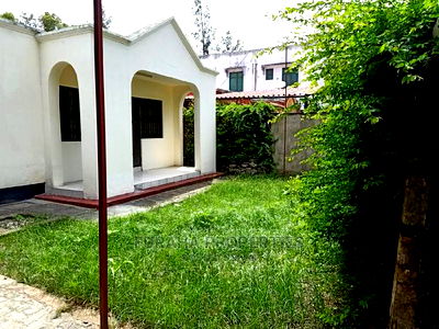 3bdrm Bungalow in Bamburi for Sale - Image 1