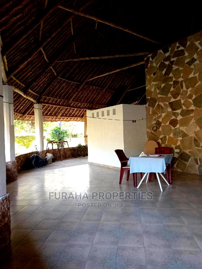 5bdrm Bungalow in Kikambala for Sale - Image 5