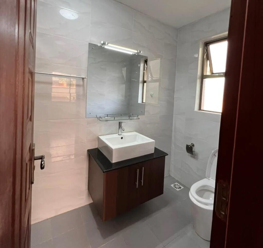 Pet-Friendly 5-Ensuite Townhouse with DSQ - Lavington