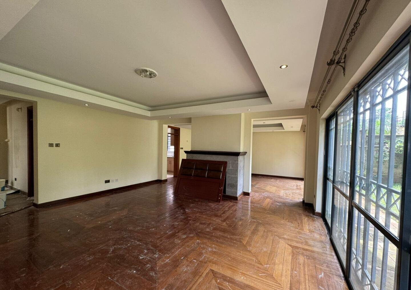 5-Ensuite Townhouse with DSQ & Granite Kitchen - Lavington