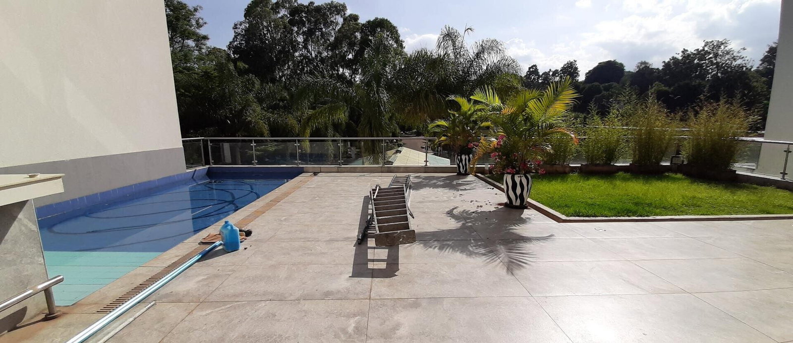 Brand New 5-Ensuite Townhouse with Private Pool - Spring Valley