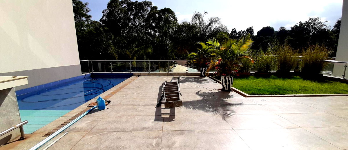 Brand New 5-Ensuite Townhouse with Private Pool - Spring Valley