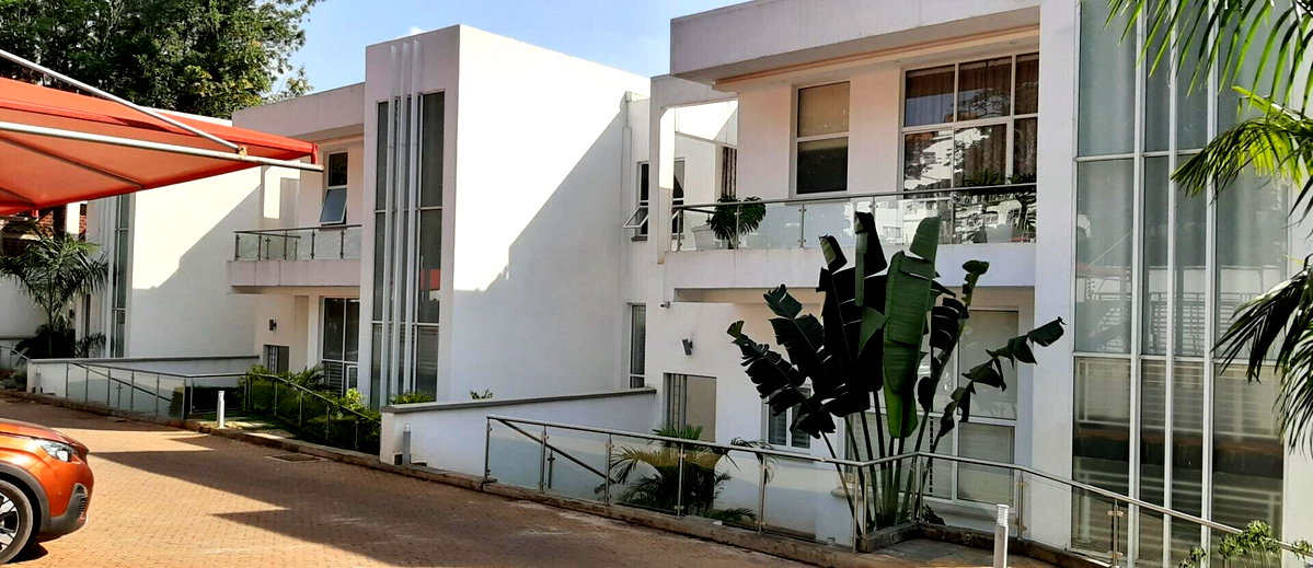 Brand New 5-Ensuite Townhouse with Private Pool - Spring Valley