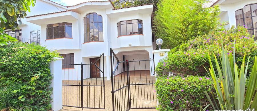 5BR Riverside Townhouse with Garden & Family Room - Nairobi