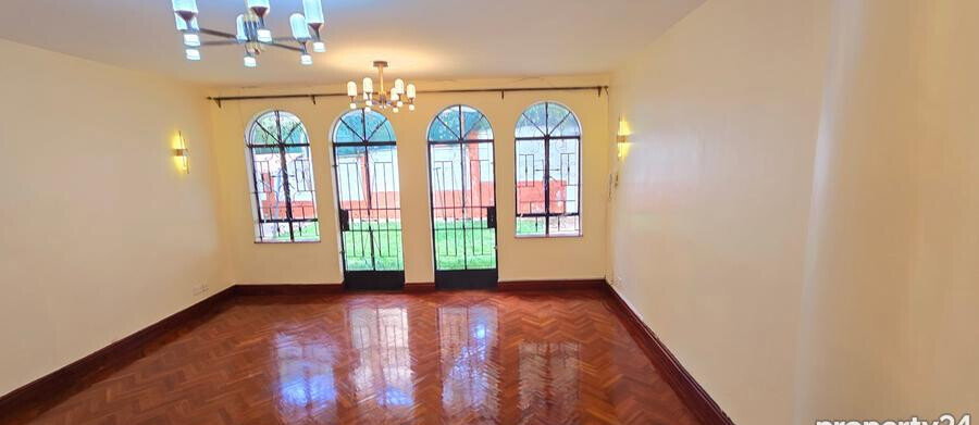 5BR Riverside Townhouse with Garden & Family Room - Nairobi