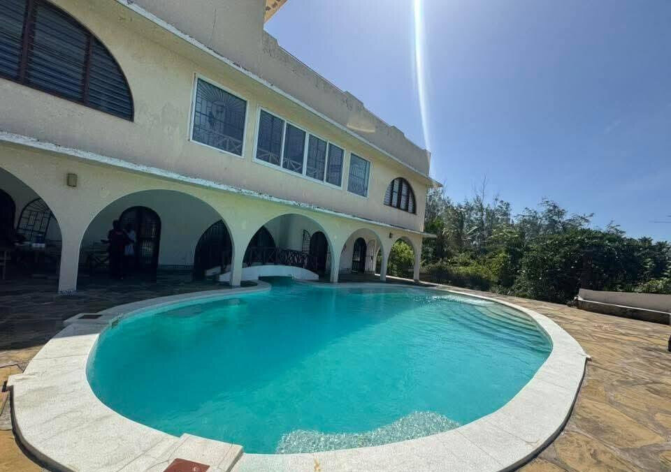 4BR All-Ensuite Villa on 4-Acre Freehold – Watamu