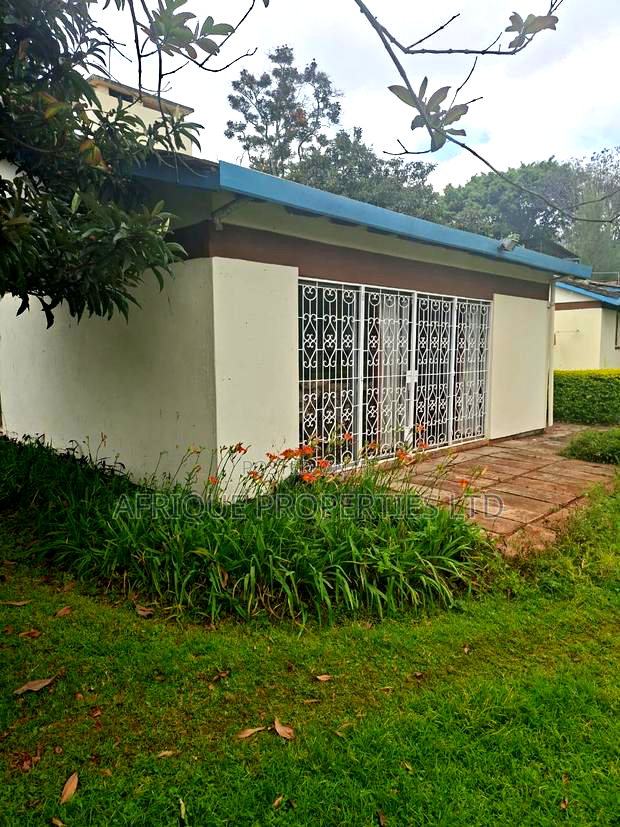 1 Acre for Sale in Loresho the Property Has a 4 Bedroom