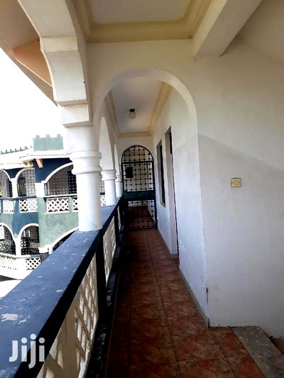 10bdrm House in Nyali for Sale - Image 1