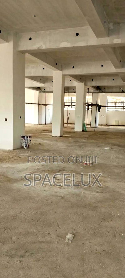 Supermarket, Showroom , Restaurant Space - Image 1
