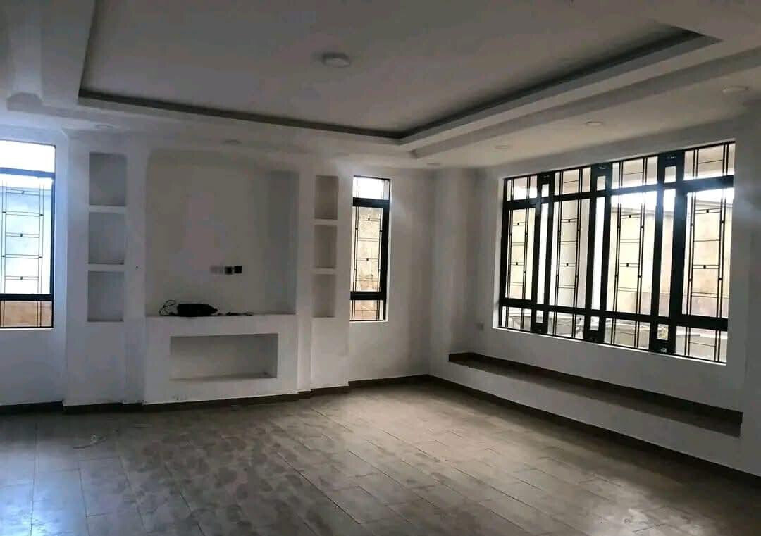 5BR Villa with Jacuzzi, Rooftop Terrace & DSQ - Rimpa, Rongai