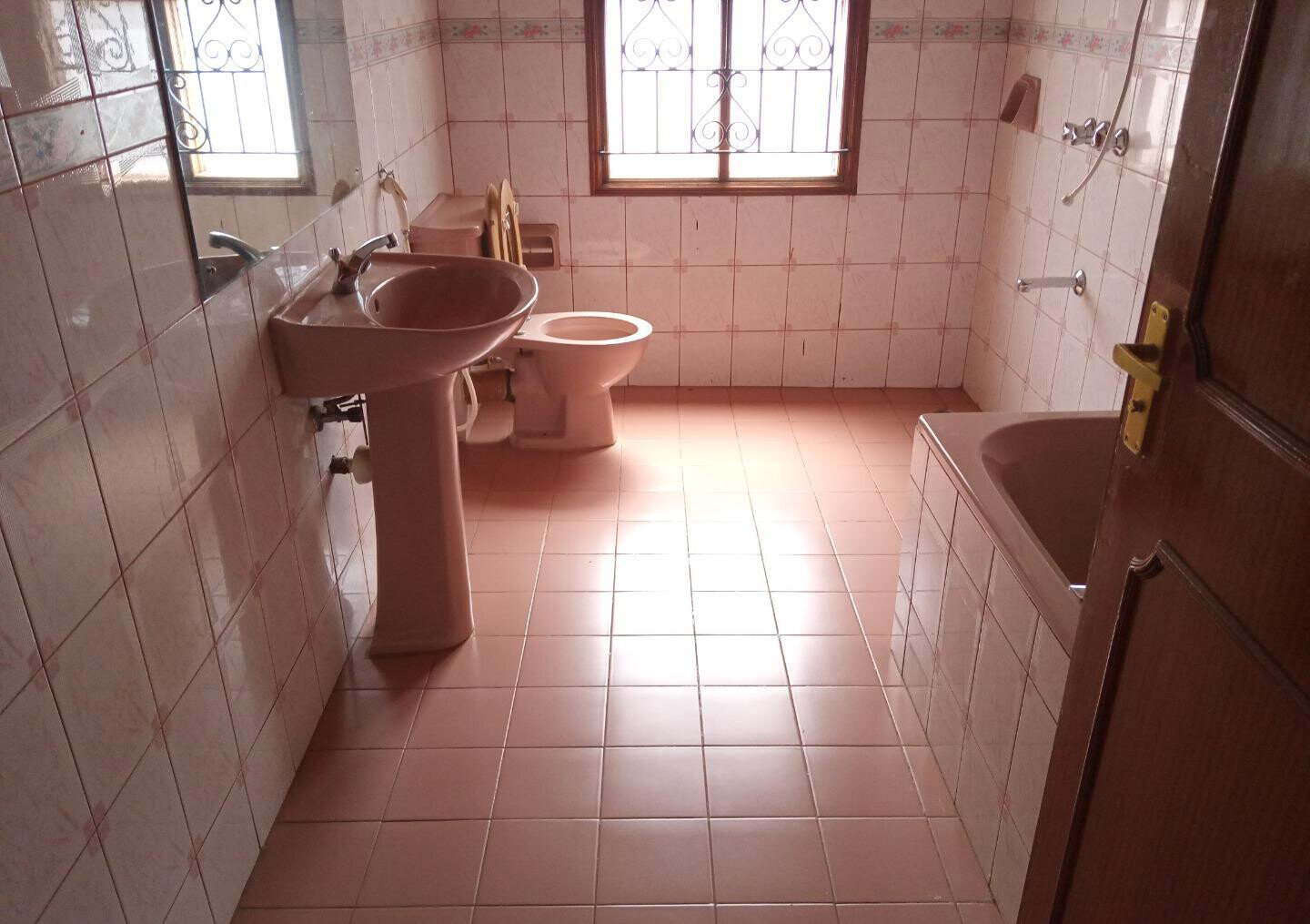 5BR Garden Home at KSh 450K