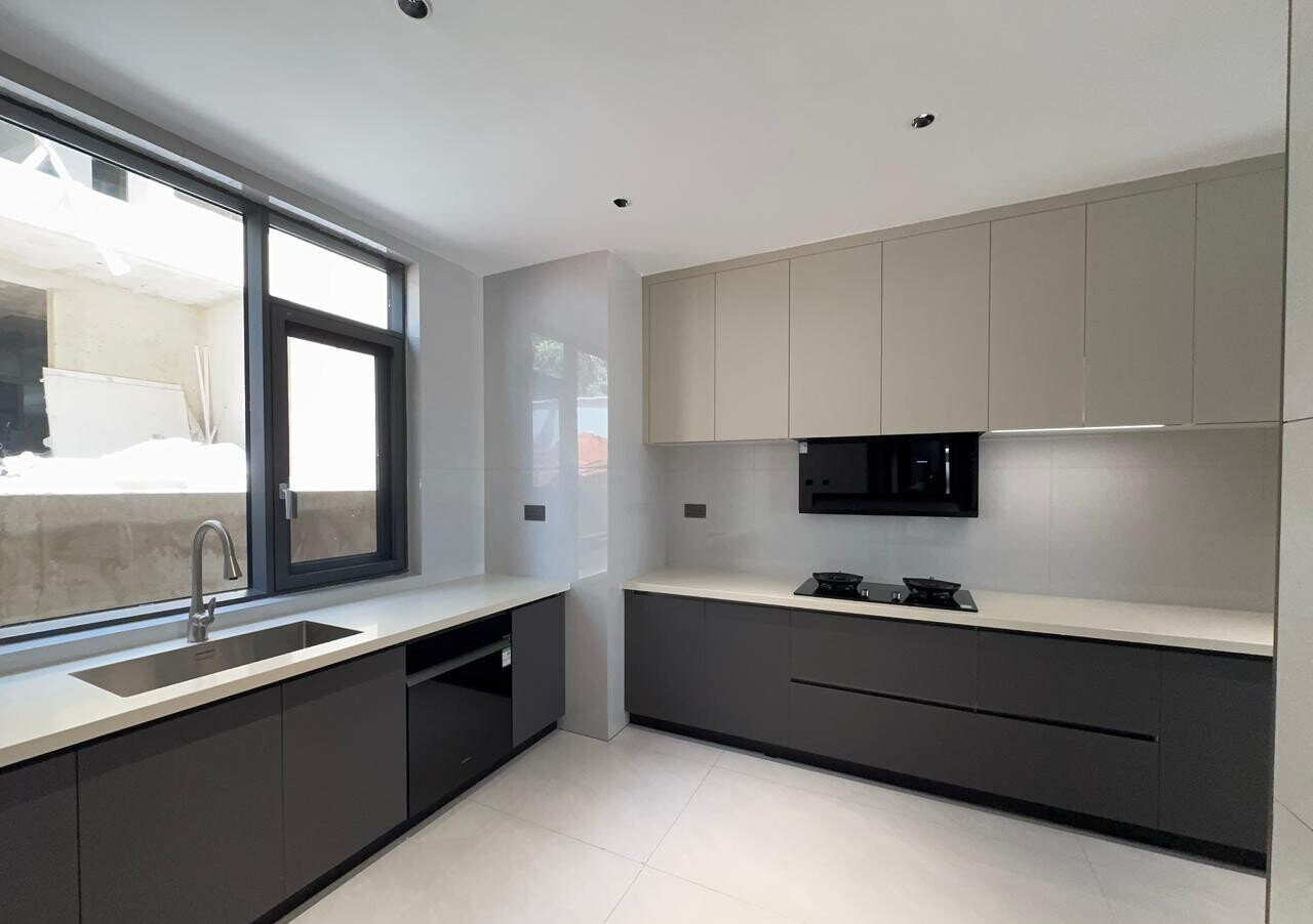 Modern 5BR Townhouse with Lift & Servants' Quarters - Lavington