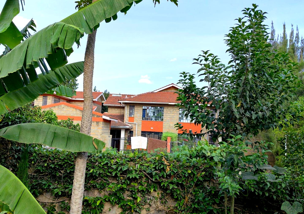 4BR Maisonette with DSQ & Own Compound - 102 Southpark, Mombasa Rd