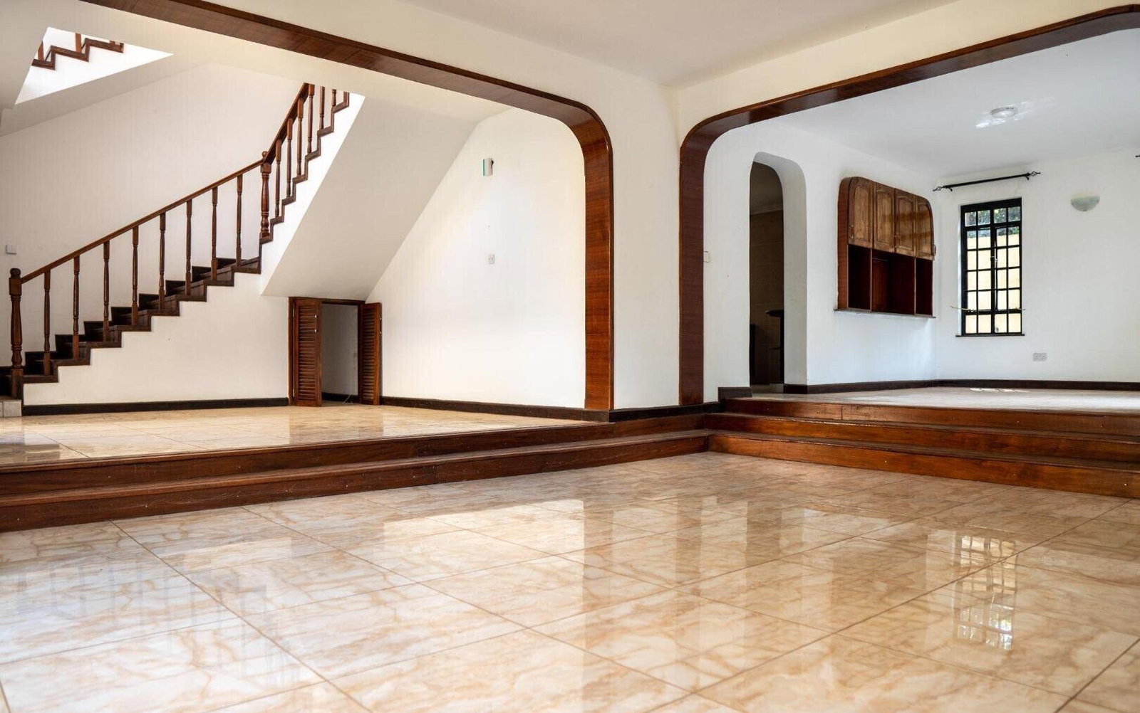 5BR All-Ensuite Townhouse with DSQ & Solar - Kyuna