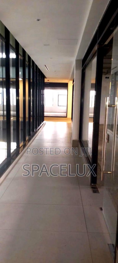 Convivial Aesthetic Professional Office - Image 3