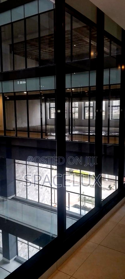 Convivial Aesthetic Professional Office - Image 2