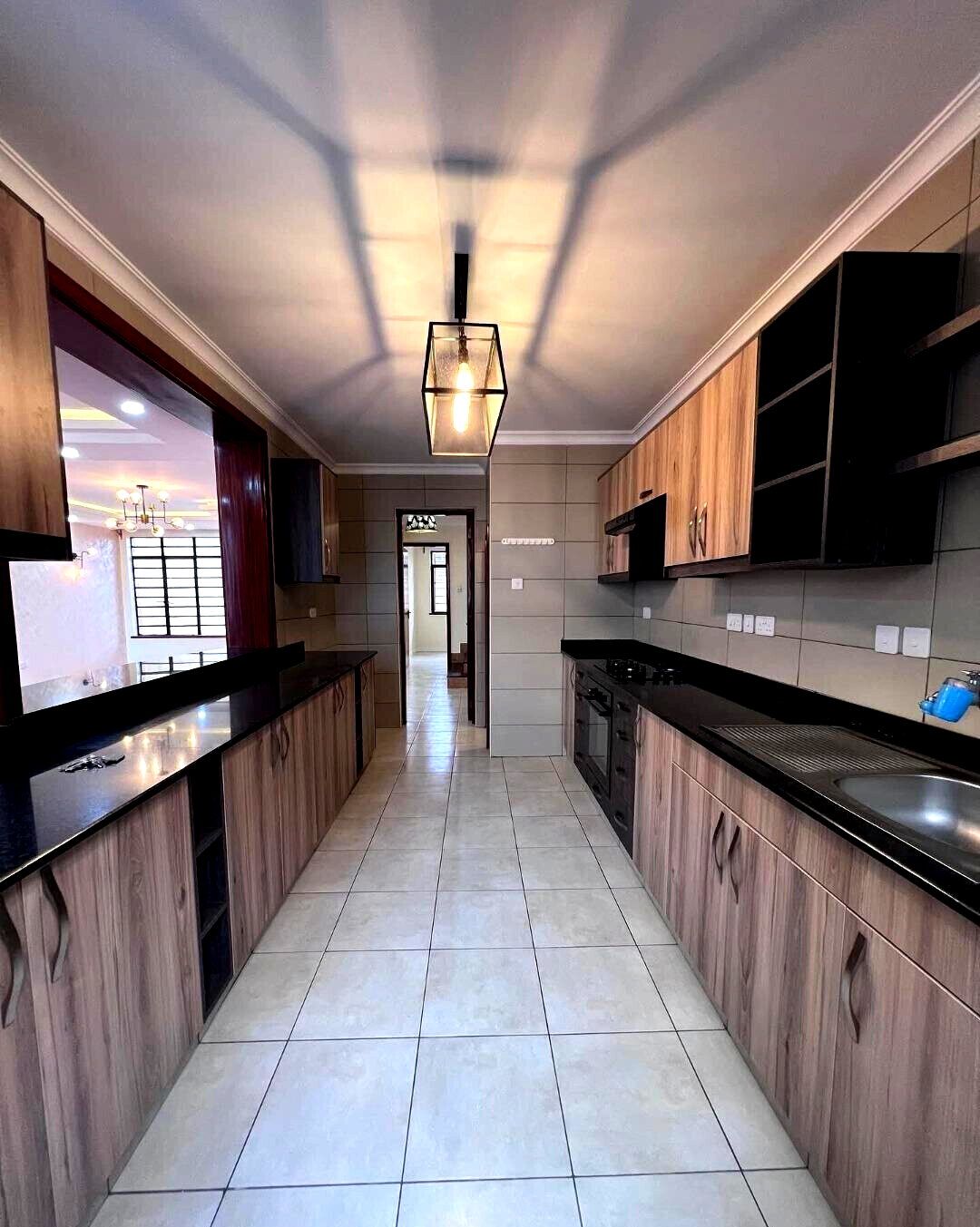 4BR Townhouse with DSQ & Clubhouse - 3km from Mombasa Road