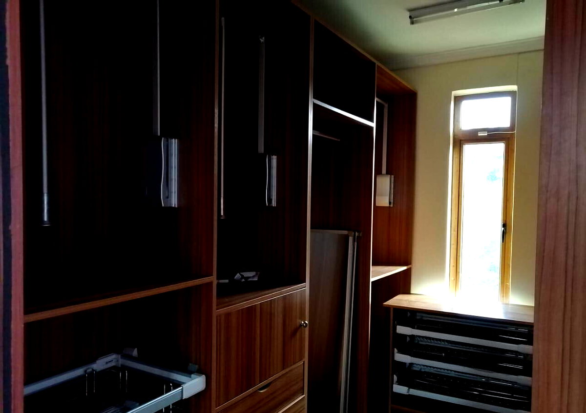 5-Ensuite Townhouse with Fireplace & DSQ - Lavington