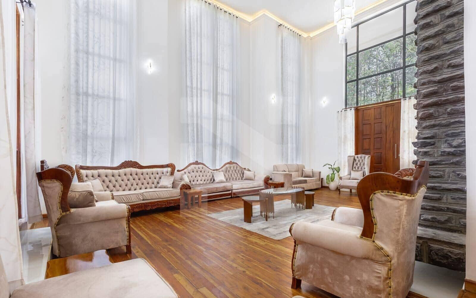 7-Bed Ultra-Luxury Townhouse Overlooking Oloolua Forest – Karen