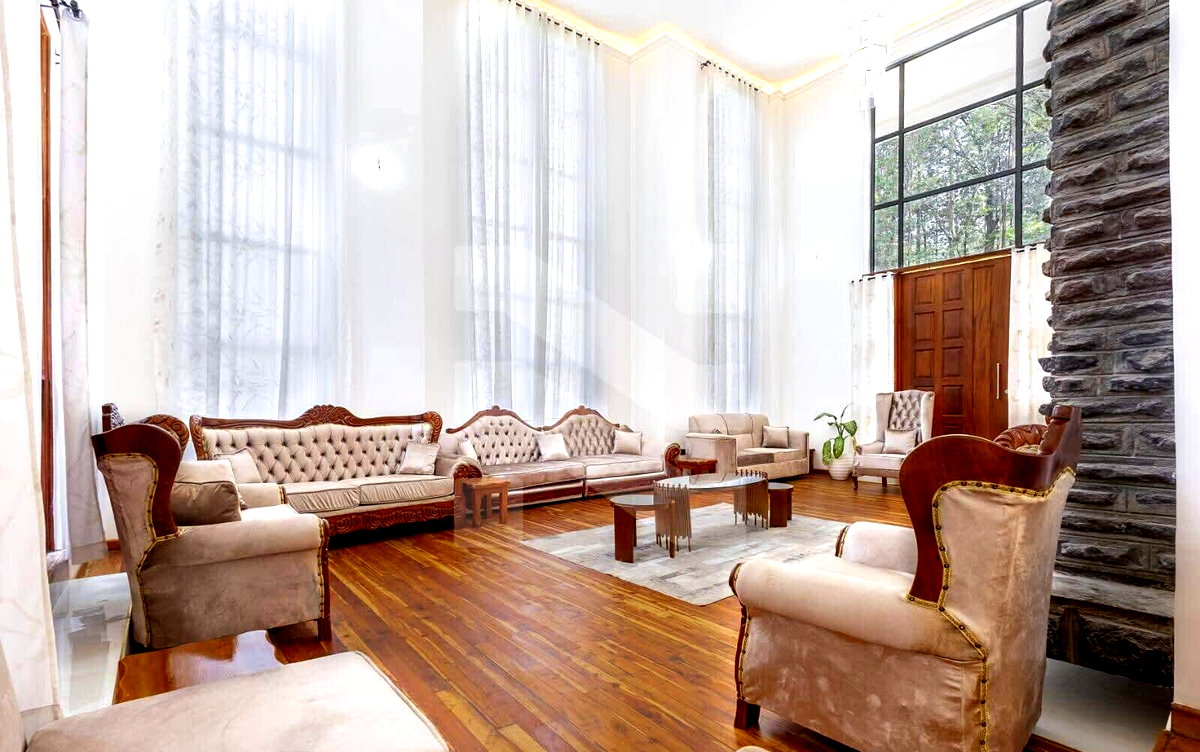 7-Bed Ultra-Luxury Townhouse Overlooking Oloolua Forest – Karen