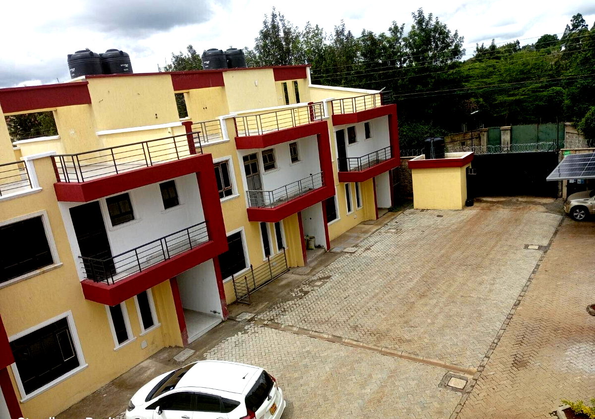 3BR All-Ensuite Townhouse with Family Roof & Rooftop Terrace - Ngong