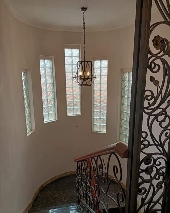 5BR Townhouse with Pool & Clubhouse – Riverside Gated Community