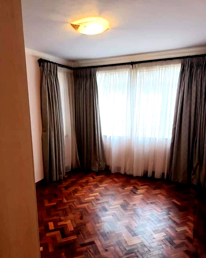 5BR Townhouse with Pool & Clubhouse – Riverside Gated Community