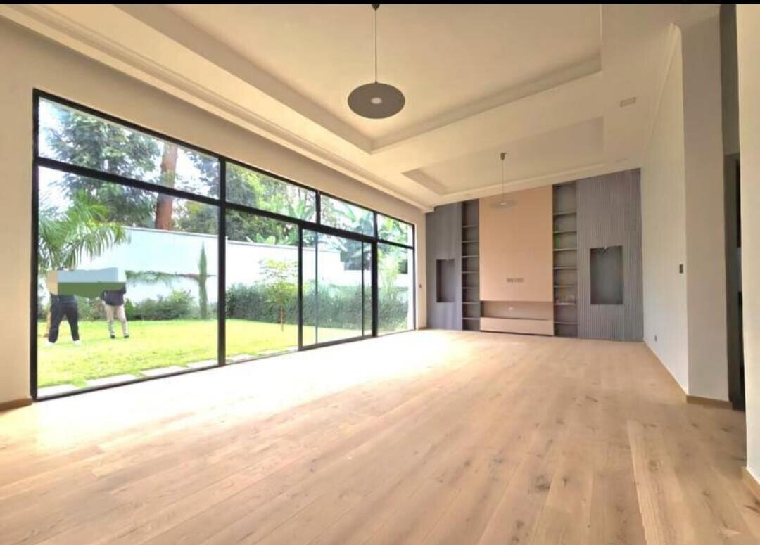 5-Ensuite Townhouse with Jacuzzi & DSQ in Quiet Lavington Cul-de-Sac