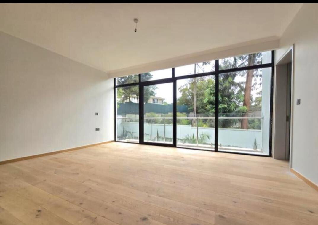 5-Ensuite Townhouse with Jacuzzi & DSQ in Quiet Lavington Cul-de-Sac