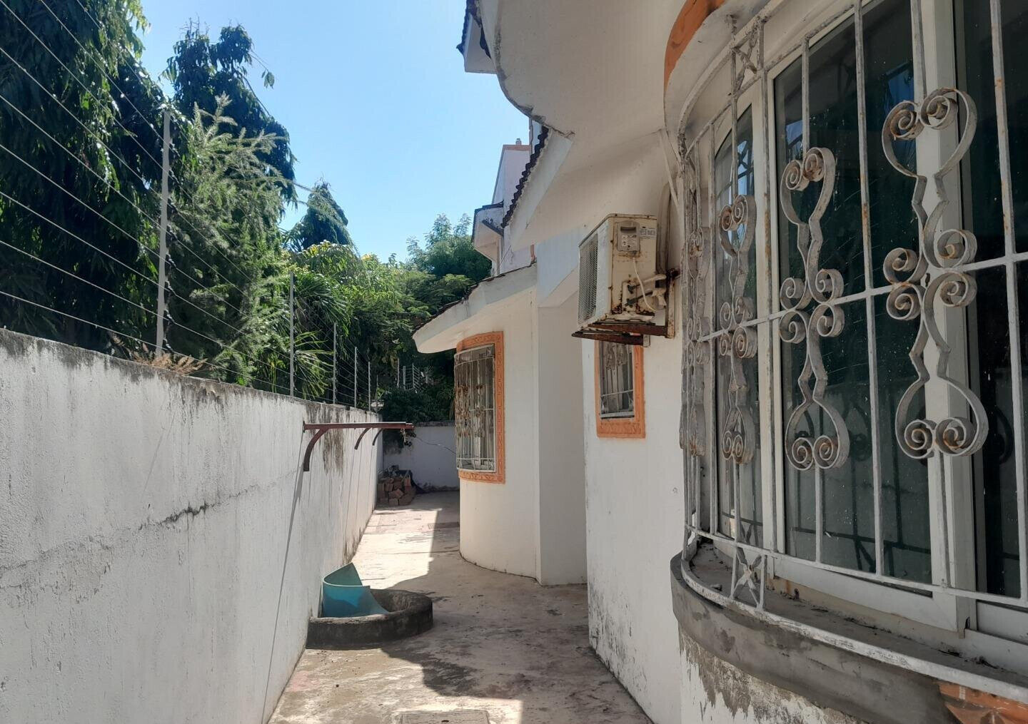 5BR Beachside Townhouse with Sea Breezes - Nyali, Mombasa