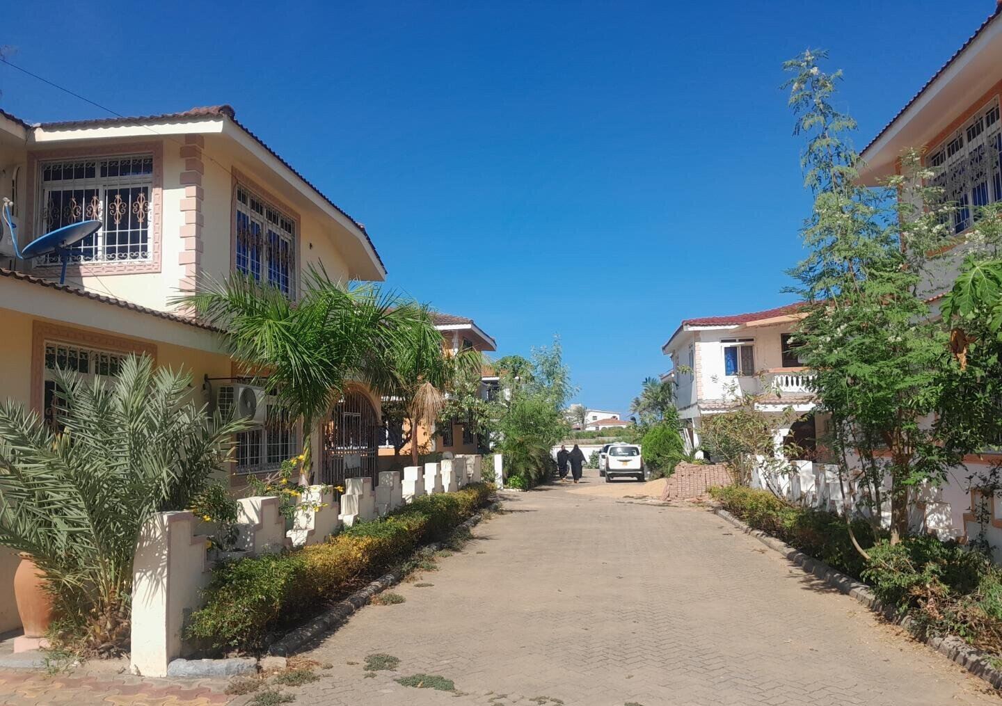 5BR Beachside Townhouse with Sea Breezes - Nyali, Mombasa