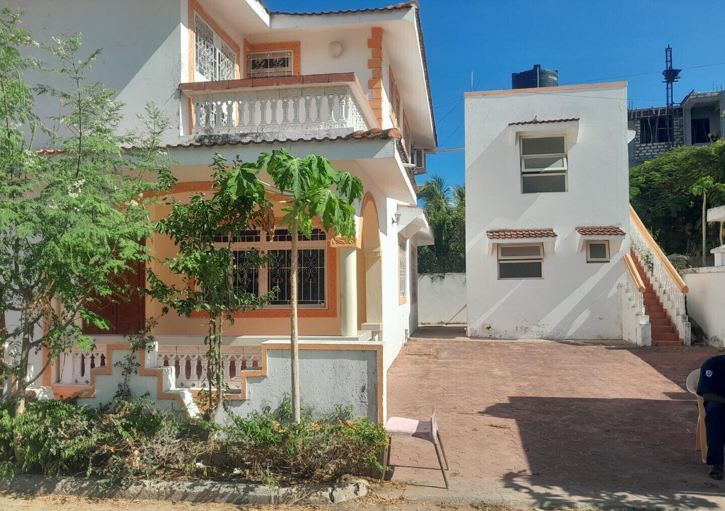 5BR Beachside Townhouse with Sea Breezes - Nyali, Mombasa