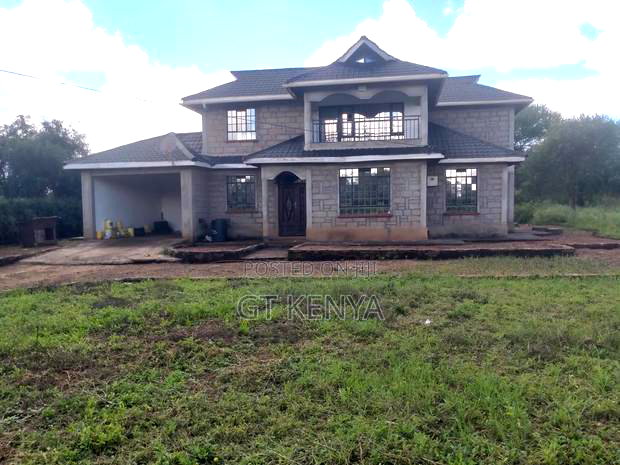 11 Acre Parcel Konza City Distress