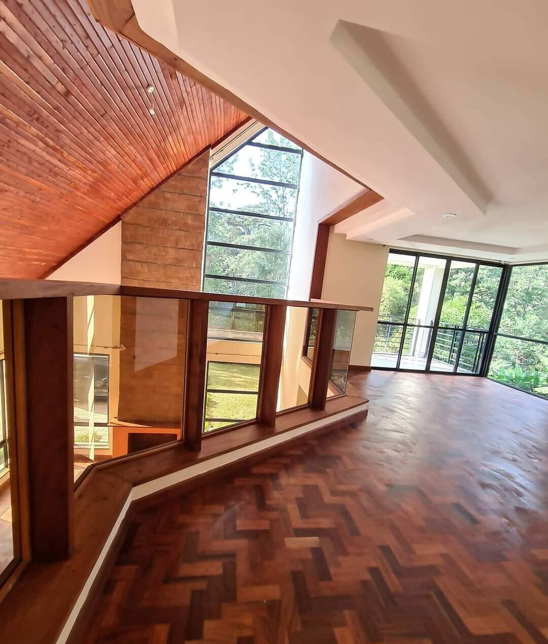 5-Ensuite Townhouse with Mature Garden & Generator - Lavington