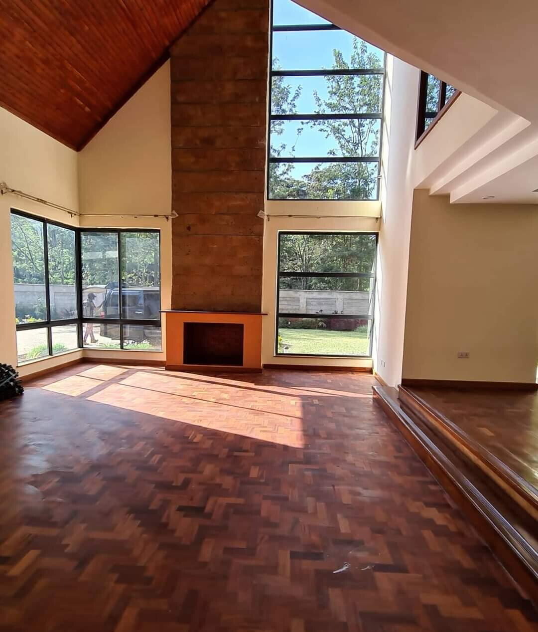 5-Ensuite Townhouse with Mature Garden & Generator - Lavington