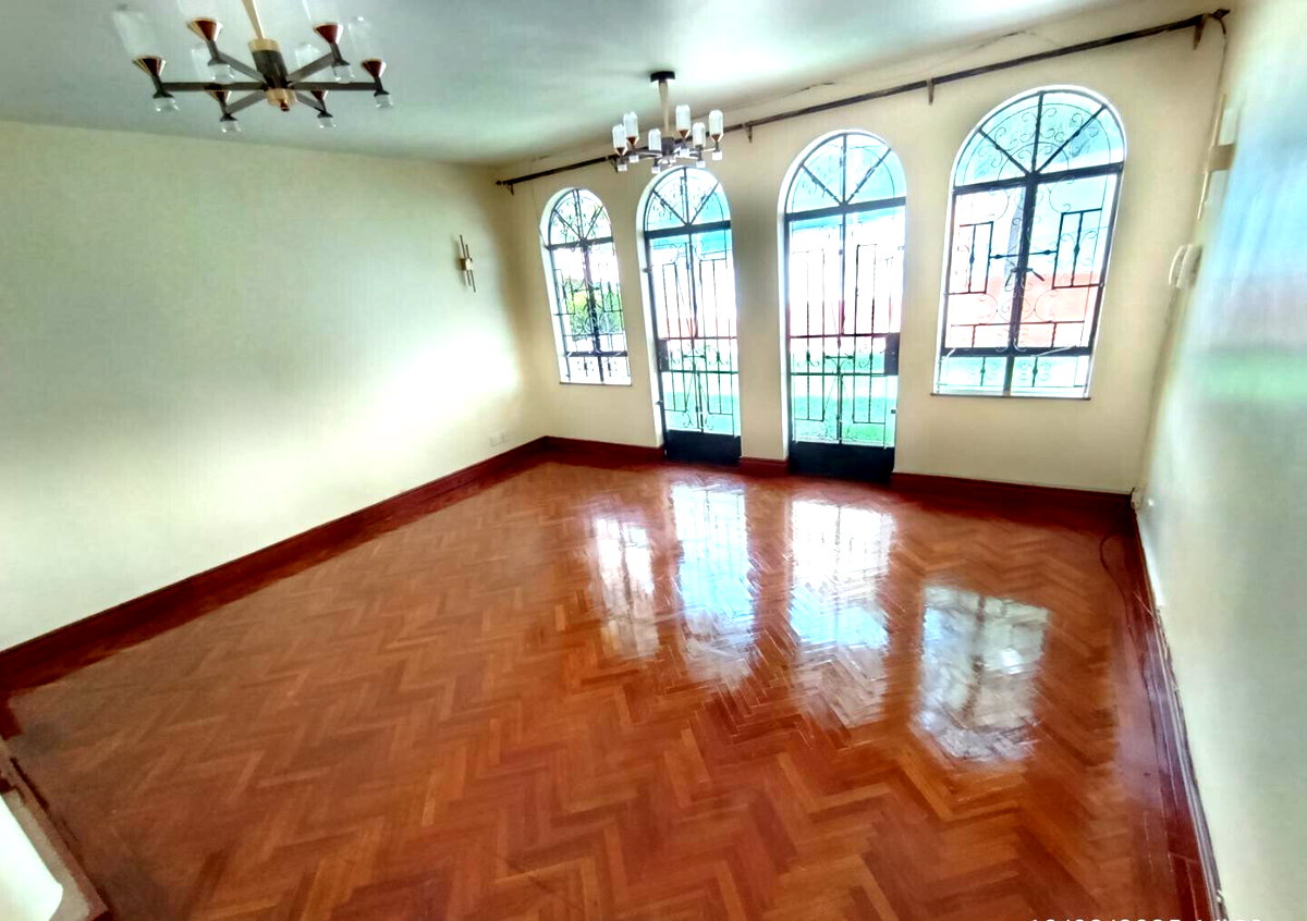 5BR Townhouse with Pool & Private Garden – Riverside, Nairobi