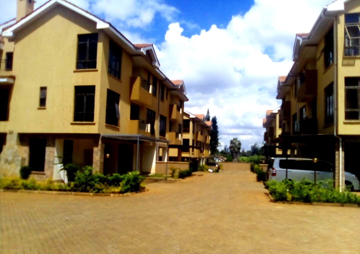 16-Unit Enclave: 5-Ensuite Townhouse with Study & Pantry - Lavington