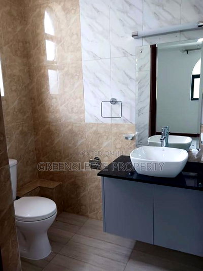 5bdrm House in Kilimain, Kilimani for rent - Image 13