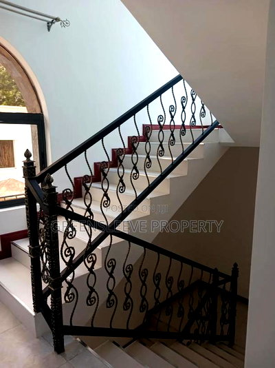 5bdrm House in Kilimain, Kilimani for rent - Image 15
