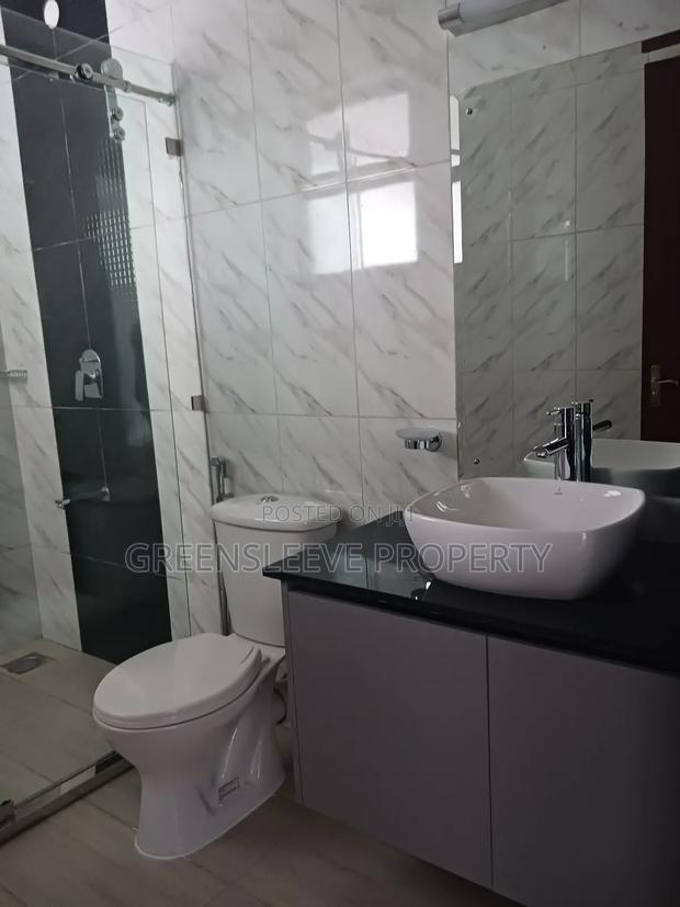 5bdrm House in Kilimain, Kilimani for rent