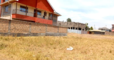 Quarter Acre Garden Plot in Kamakis