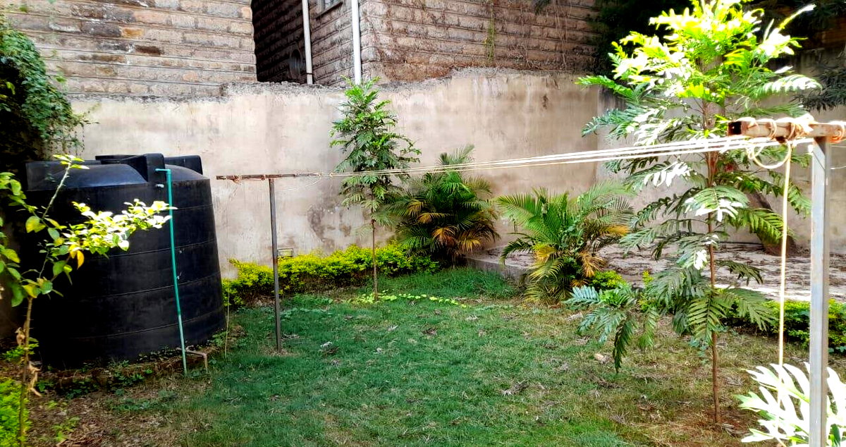 4BR Townhouse with DSQ & Front/Back Garden - Kilimani
