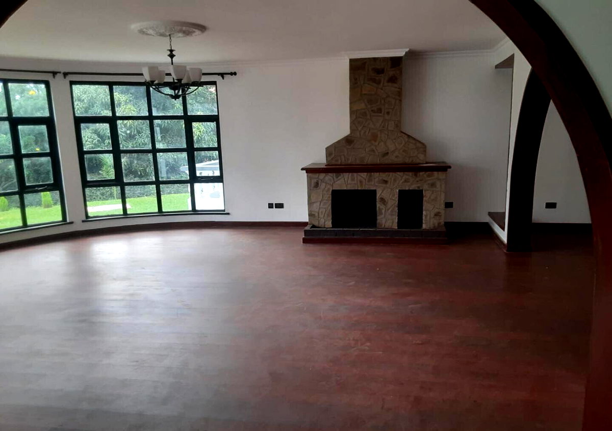 1.5-Acre Garden Home in Ridgeways