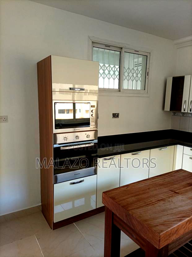3bdrm Apartment in River Gardens, Kileleshwa for rent