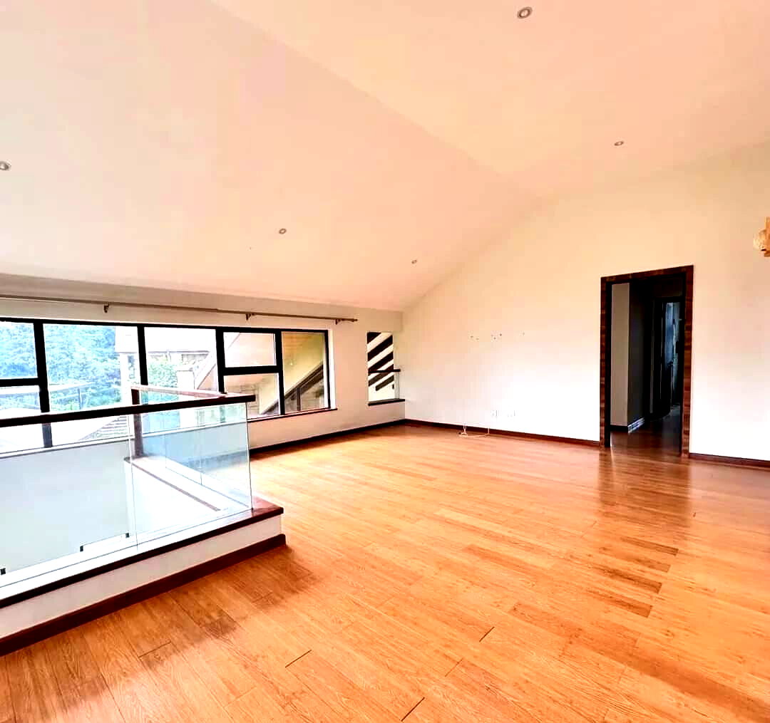 4-Ensuite Villa with DSQ & Clubhouse Pool – Karen