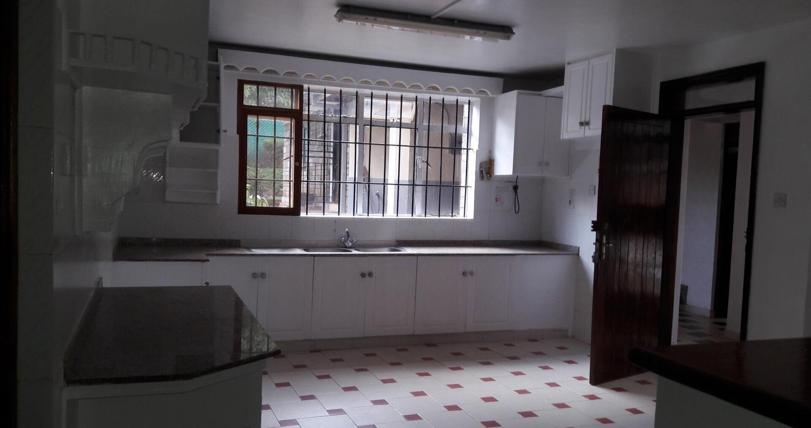 Half Acre 5BR Haven at KSh 350K