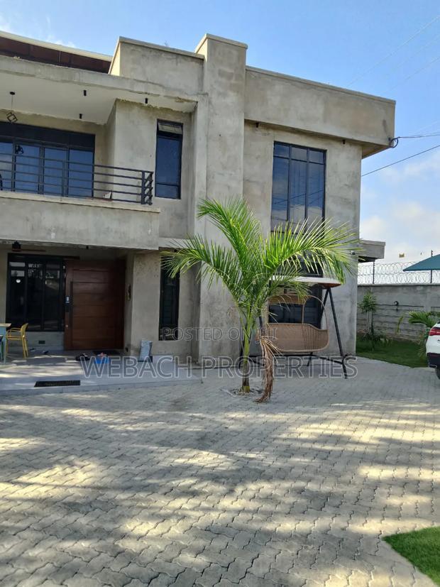 5bdrm Townhouse/Terrace in Syokimau for sale