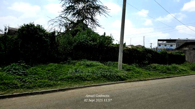 Road a 0.5 Corner Plot for Sale